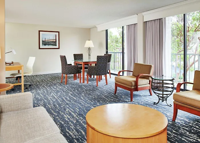 Doubletree By Hilton Hotel Berkeley Marina