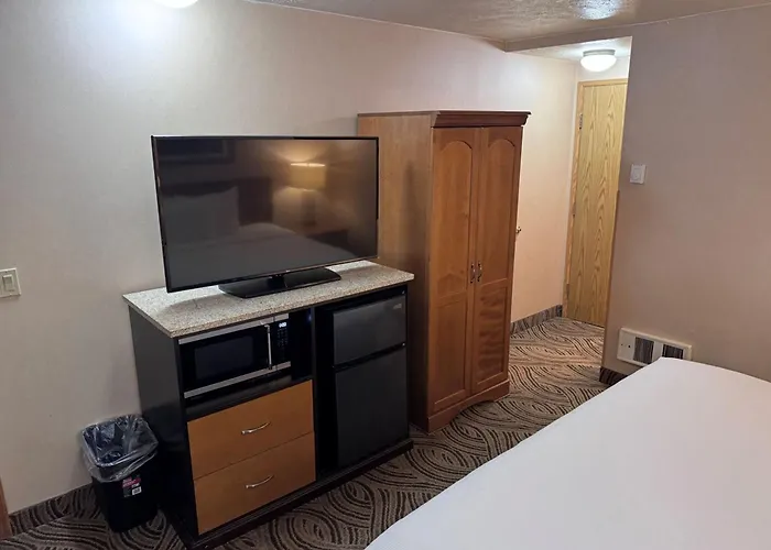 Promenade Inn & Suites Oceanfront Seaside