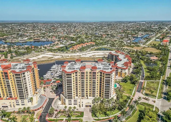 Vista Del Mar At Cape Harbour Marina, 10Th Floor Luxury Condo, King Bed, Views! Cape Coral