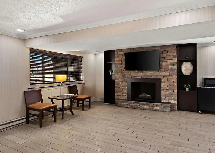 Lester Hotels