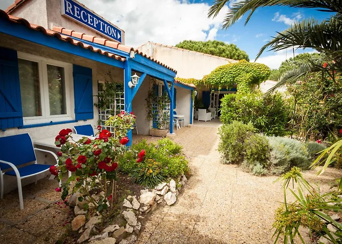 Hotel Des 4 Vents Esprit Camargue Parking Privé Gratuit Aigues-Mortes