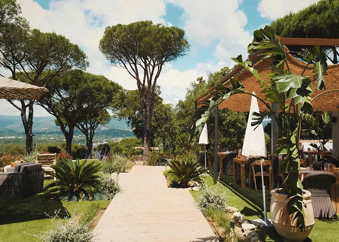 Cogolin Hotels