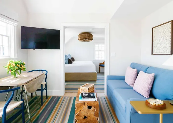 Nantucket Hotels for Romantic Getaway