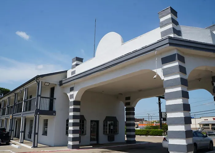 Sherman Inn