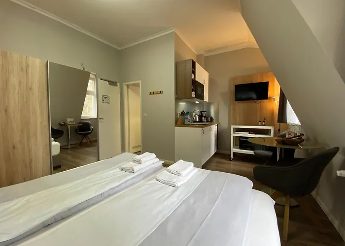 Amaroo - Rooms & Apartments "Charlotte" Potsdam