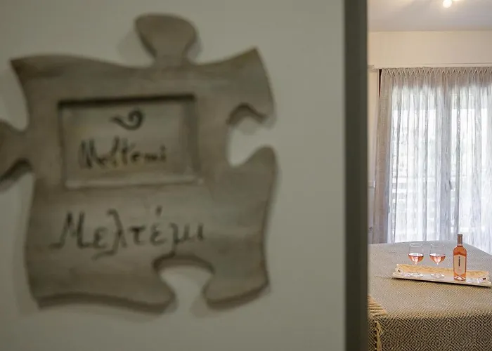 Hotels in Nea Roda