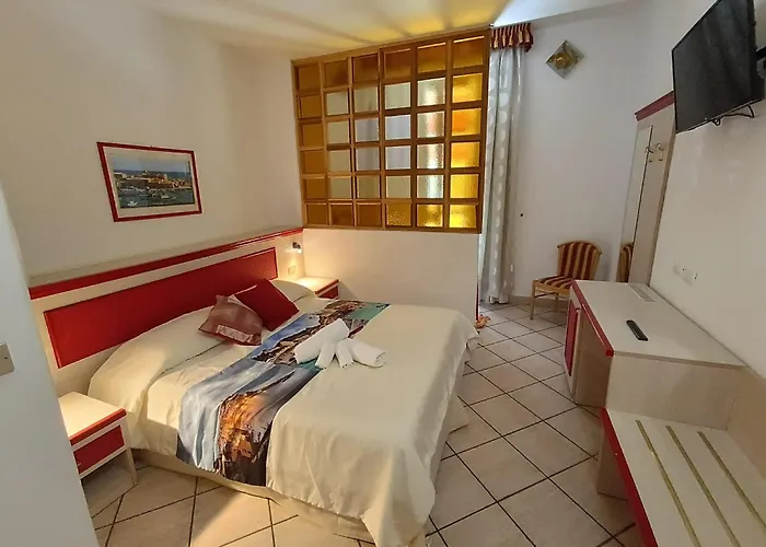 Eden Hotel Deiva Marina