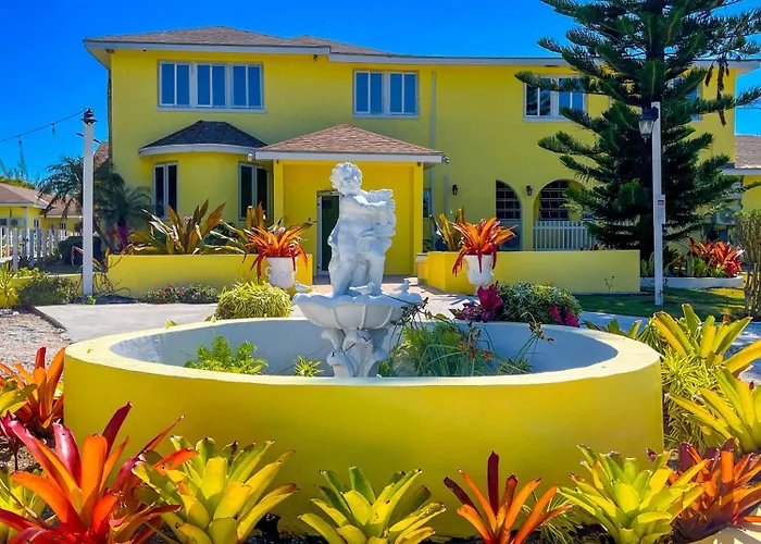 Bed and Breakfast Golden Palms House Nasáu