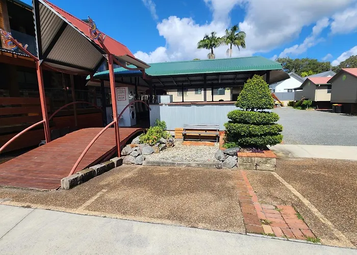 Wingham Hotels