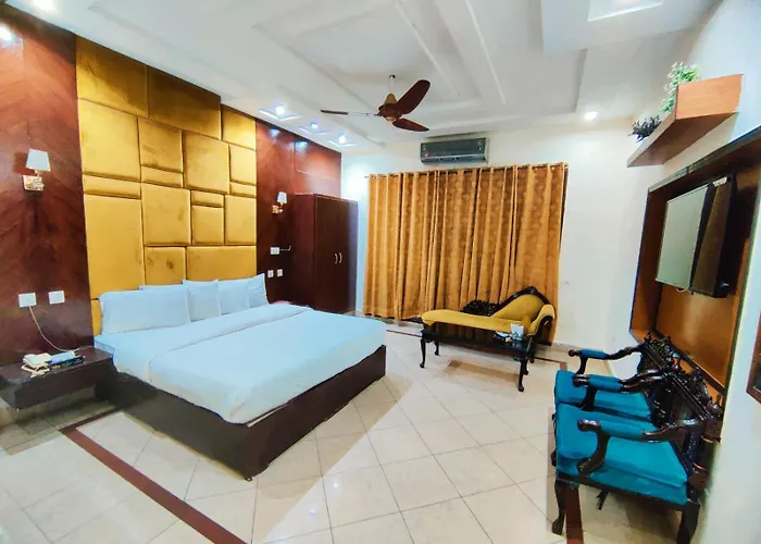 Hotel Pak Continental Multan