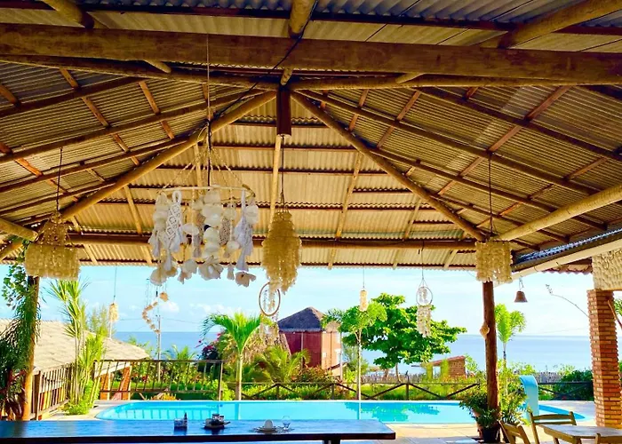 Hotéis de Cajueiro da Praia