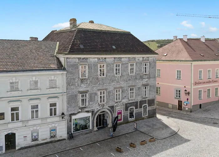Hotels in Retz