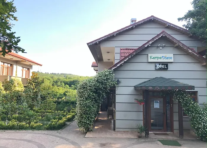 Hotels in Kerpe