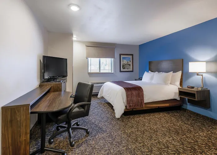 Hotels in Garner