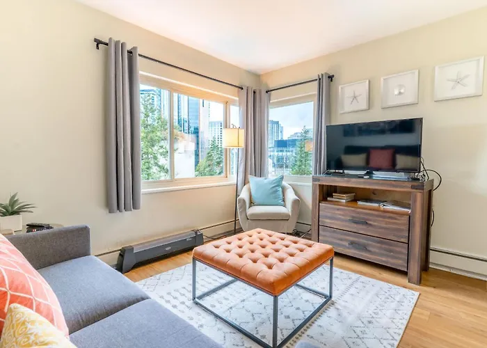 Eclectic Downtown & Cap Hill King Bed & Kitchen Villa Seattle