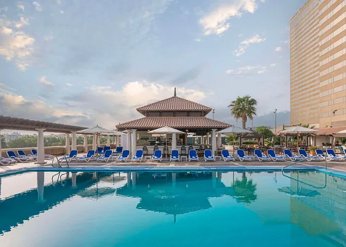 Hyatt Regency Dubai - Corniche Hotel