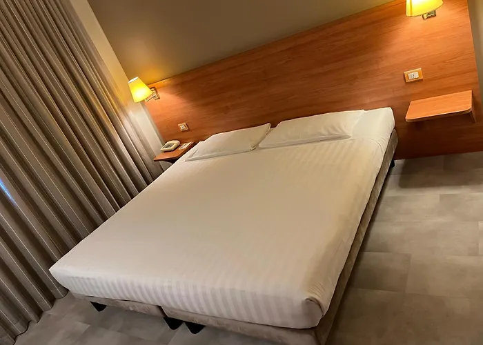 Hotel Re