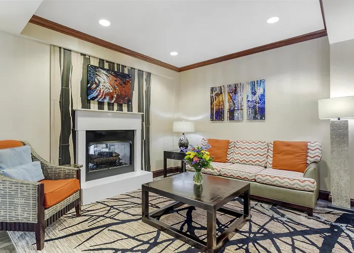 Dillsboro Hotels