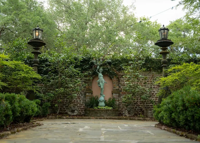 20 South Battery Bed & Breakfast Charleston