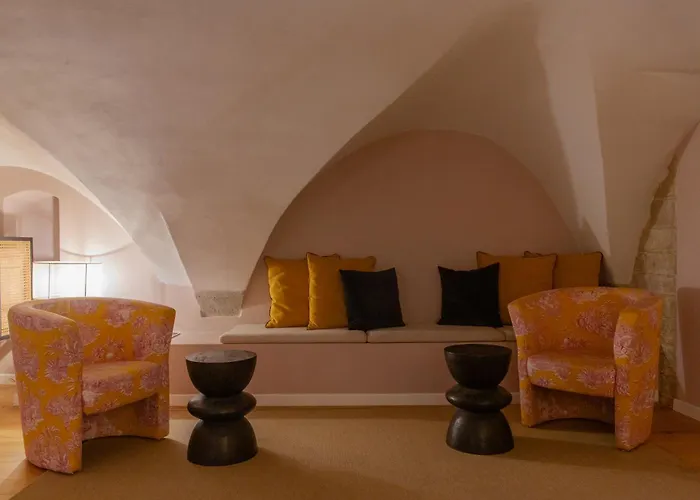 Lunaria Suites