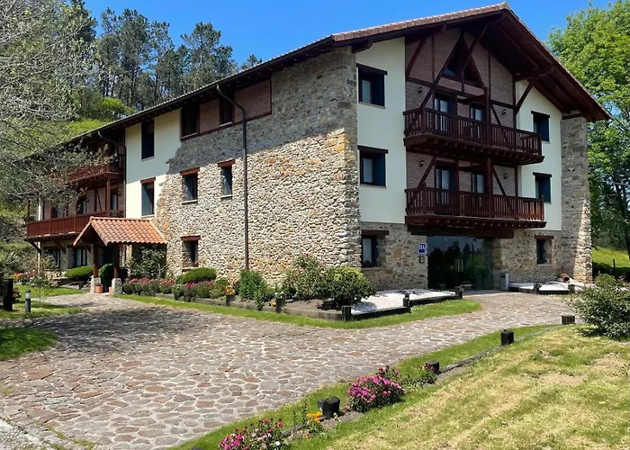 Hotel-Apartamento Rural Atxurra Bermeo