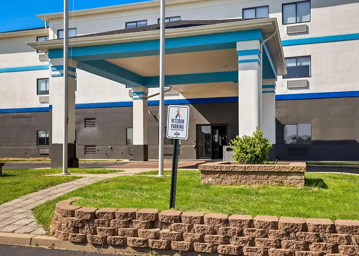 Days Inn By Wyndham Collinsville St Louis