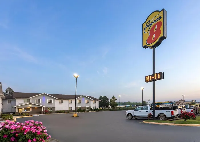 Super 8 By Wyndham South Boston Va Motel