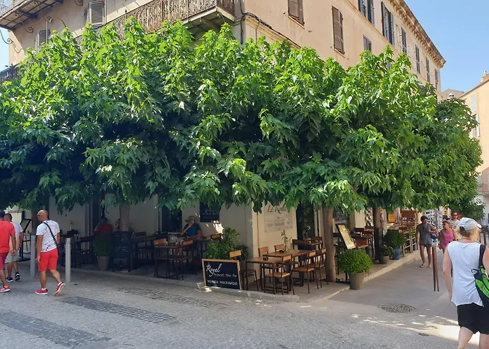 Le Royal Hôtel Restaurant Bonifacio 