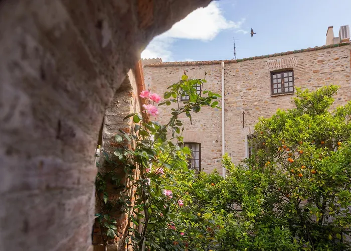 Hotel La Vieille Demeure à Torreilles