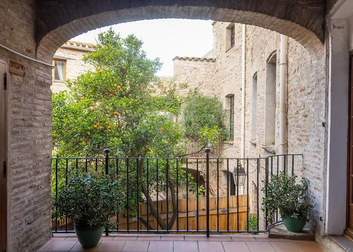 Hotel La Vieille Demeure à Torreilles