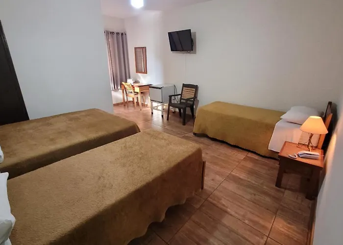 HOTEL ESTÂNCIA - ESTACIONAMENTO GRATUITO ROTATIVO - Vagas Limitadas Poços de Caldas