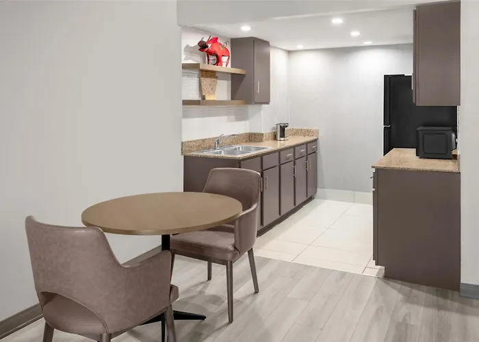 Doubletree By Hilton Springdale Hotel