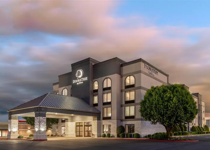 Doubletree By Hilton Springdale Hotel
