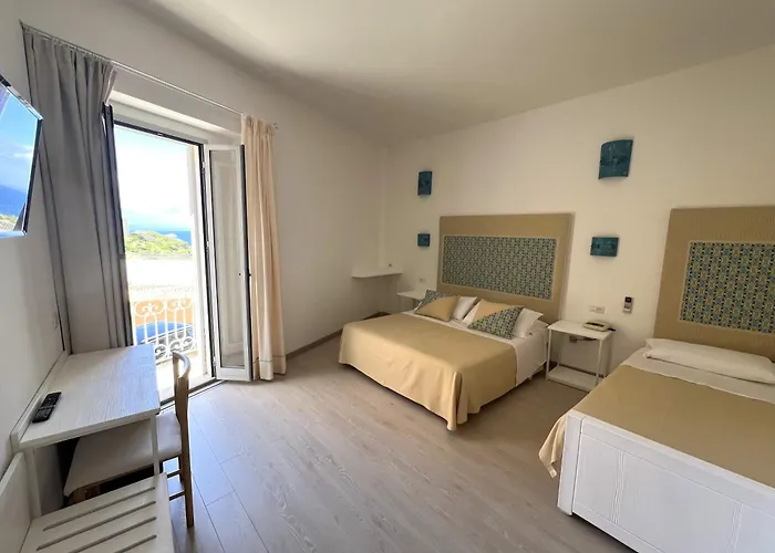 Hotels in Santa Teresa Gallura