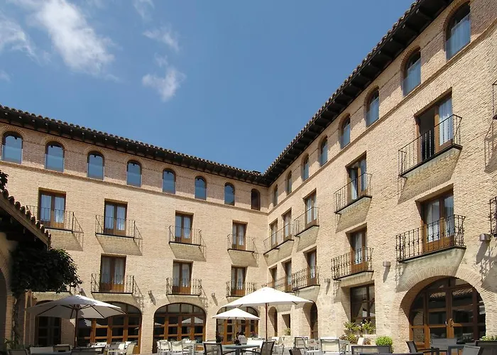 Hotel Cienbalcones Daroca