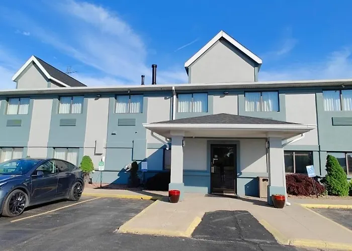 Quality Inn & Suites Benton Harbor - St Joseph