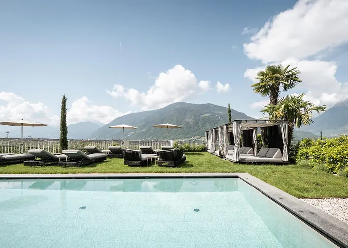 Small&Beautiful Hotel Gnaid Tirolo
