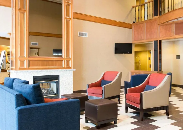 Comfort Suites Benton Harbor - St Joseph