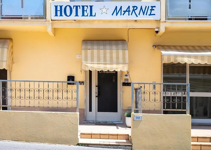 Hotel Marnie
