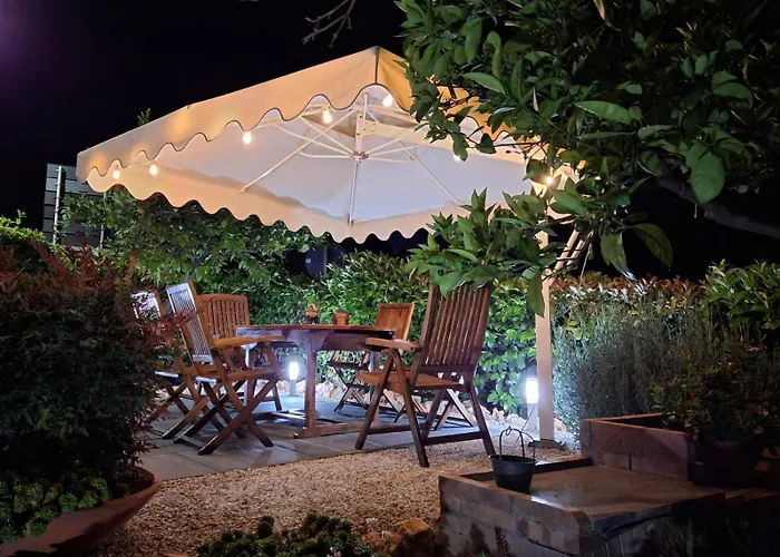 Nonna Pina Traditional & Elegant B&B Scario