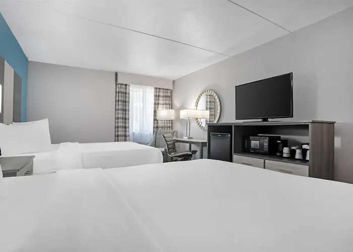 Brewton Hotels