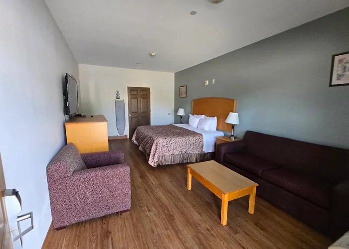 Whitesboro Hotels