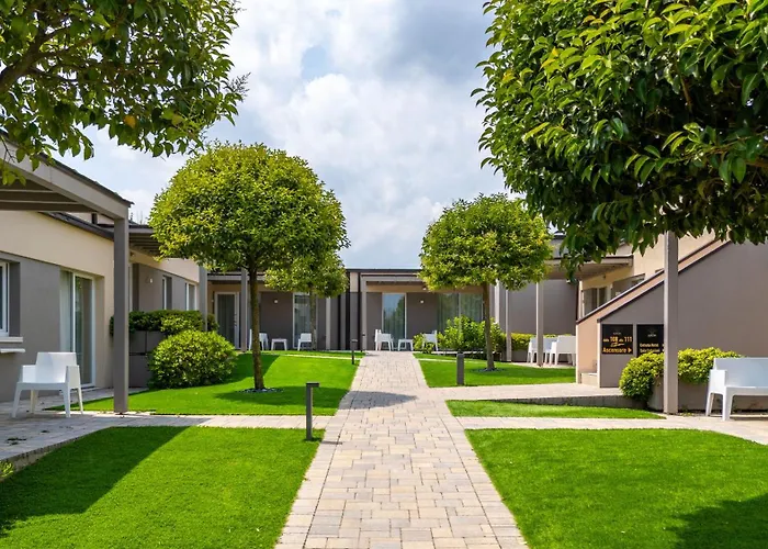Aurora Aparthotel Peschiera del Garda
