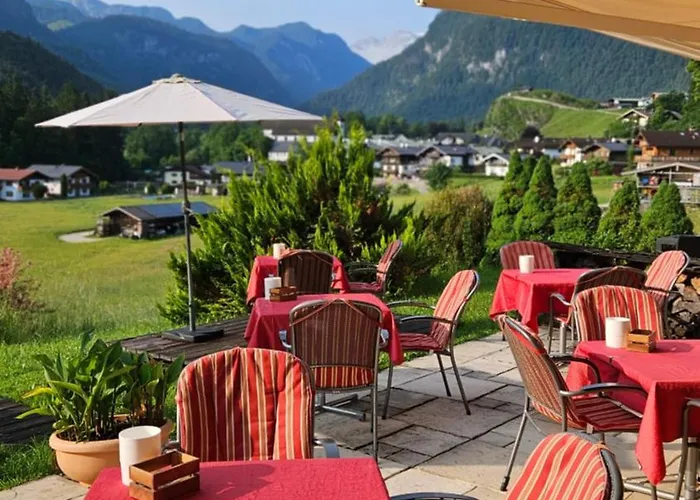 Tourist Hotel Boehm Schönau am Königssee