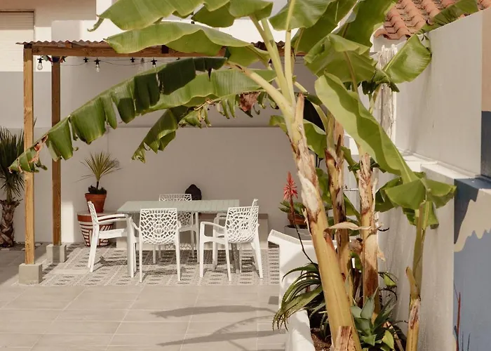 Supertubos House Peniche