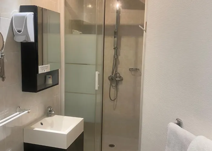 Senonches Hotels