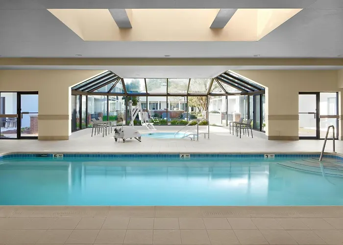 Courtyard By Marriott Annapolis