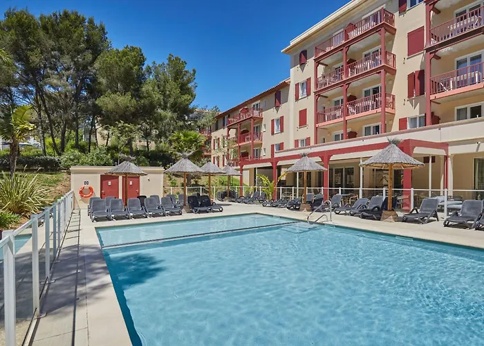 Apparthôtels à Cavalaire-sur-Mer