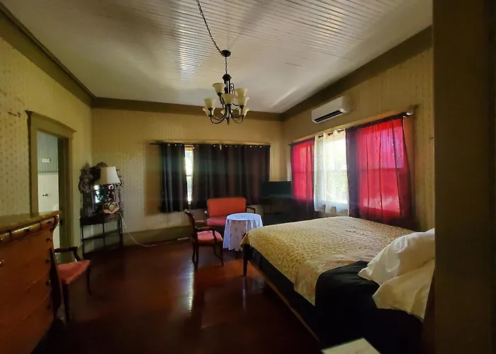 Manoa Valley Inn Honolulu