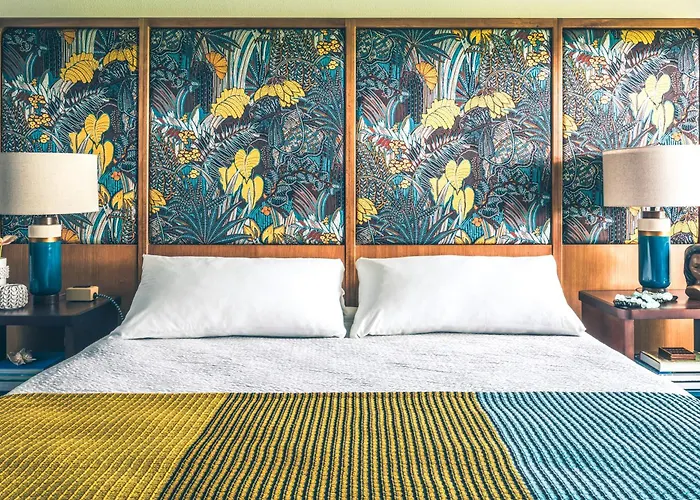 Royal Grove Waikiki Hotel Honolulu